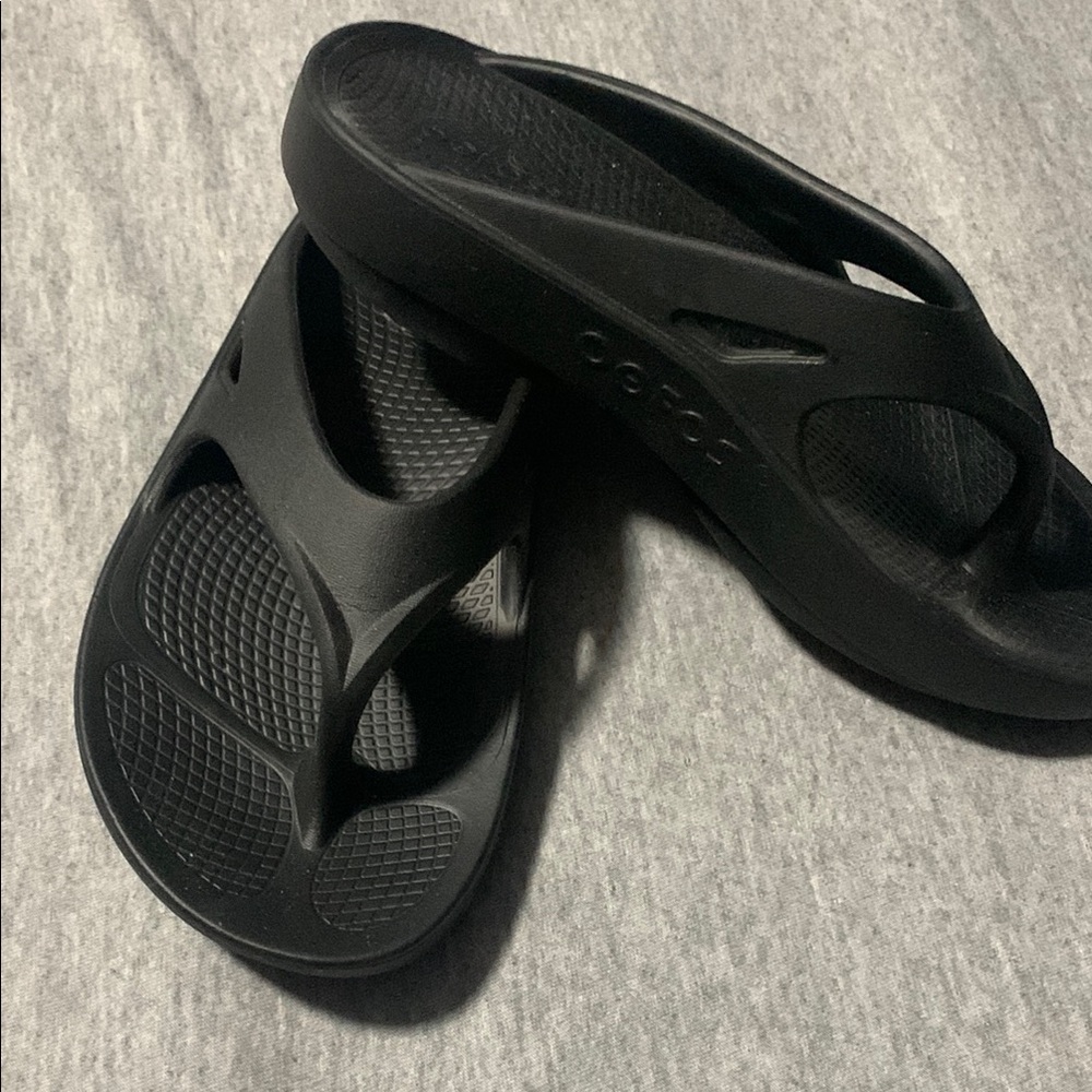 Oofos Black Slide Sandals